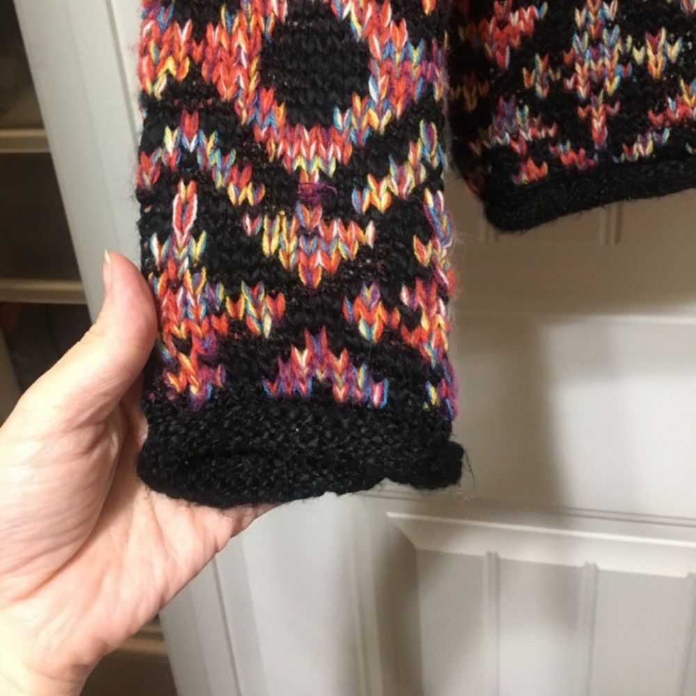 Jessica Simpson Sweater - Picture 5 of 8
